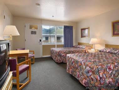 Days Inn Missoula University Exterior photo
