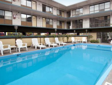 Days Inn Missoula University Exterior photo